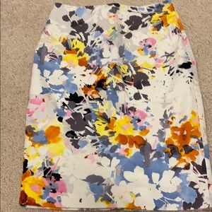 The Limited Pencil Skirt Size 0 NWOT